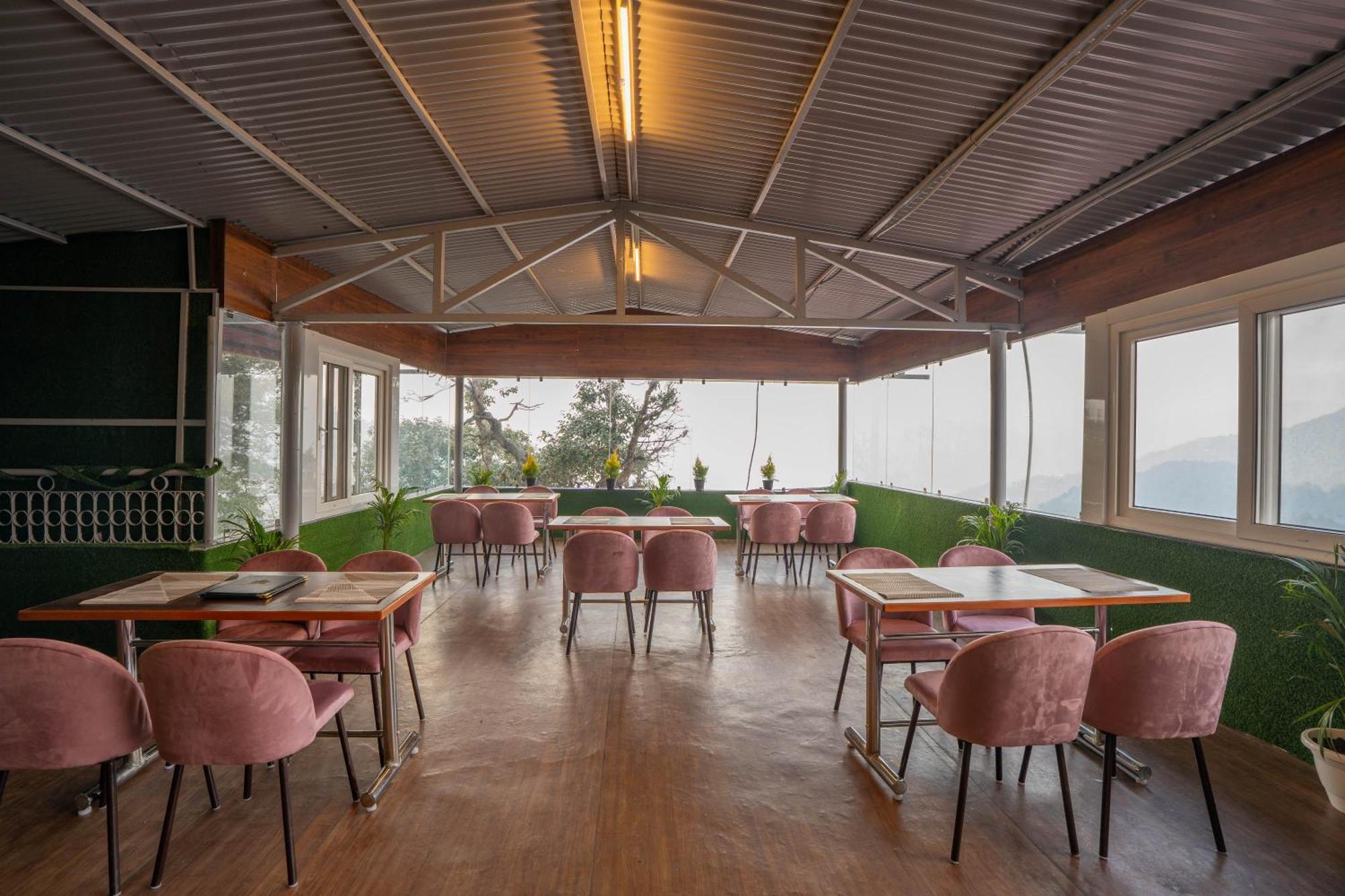 Perfectstayz Premium At Mall Road Mussoorie Exterior photo