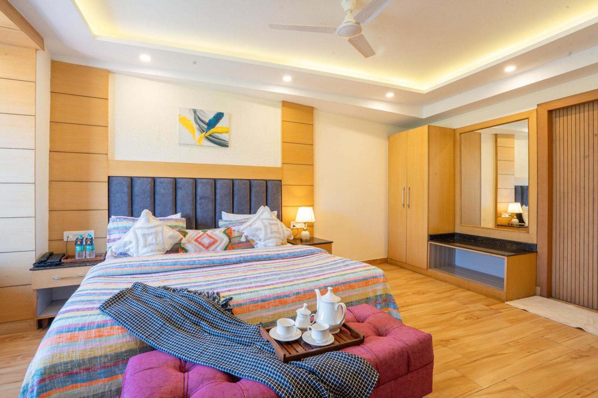 Perfectstayz Premium At Mall Road Mussoorie Exterior photo