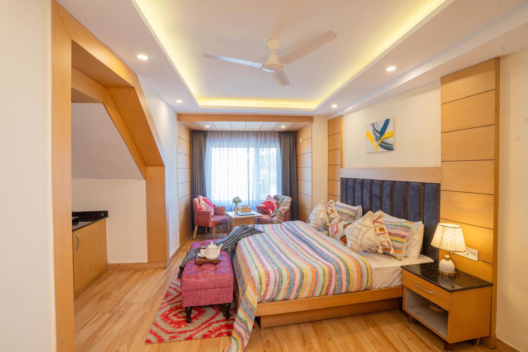 Perfectstayz Premium At Mall Road Mussoorie Exterior photo