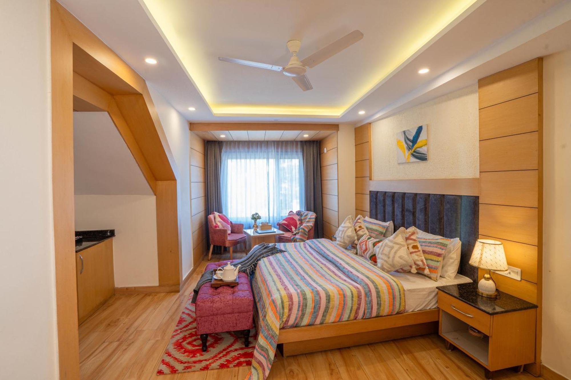 Perfectstayz Premium At Mall Road Mussoorie Exterior photo