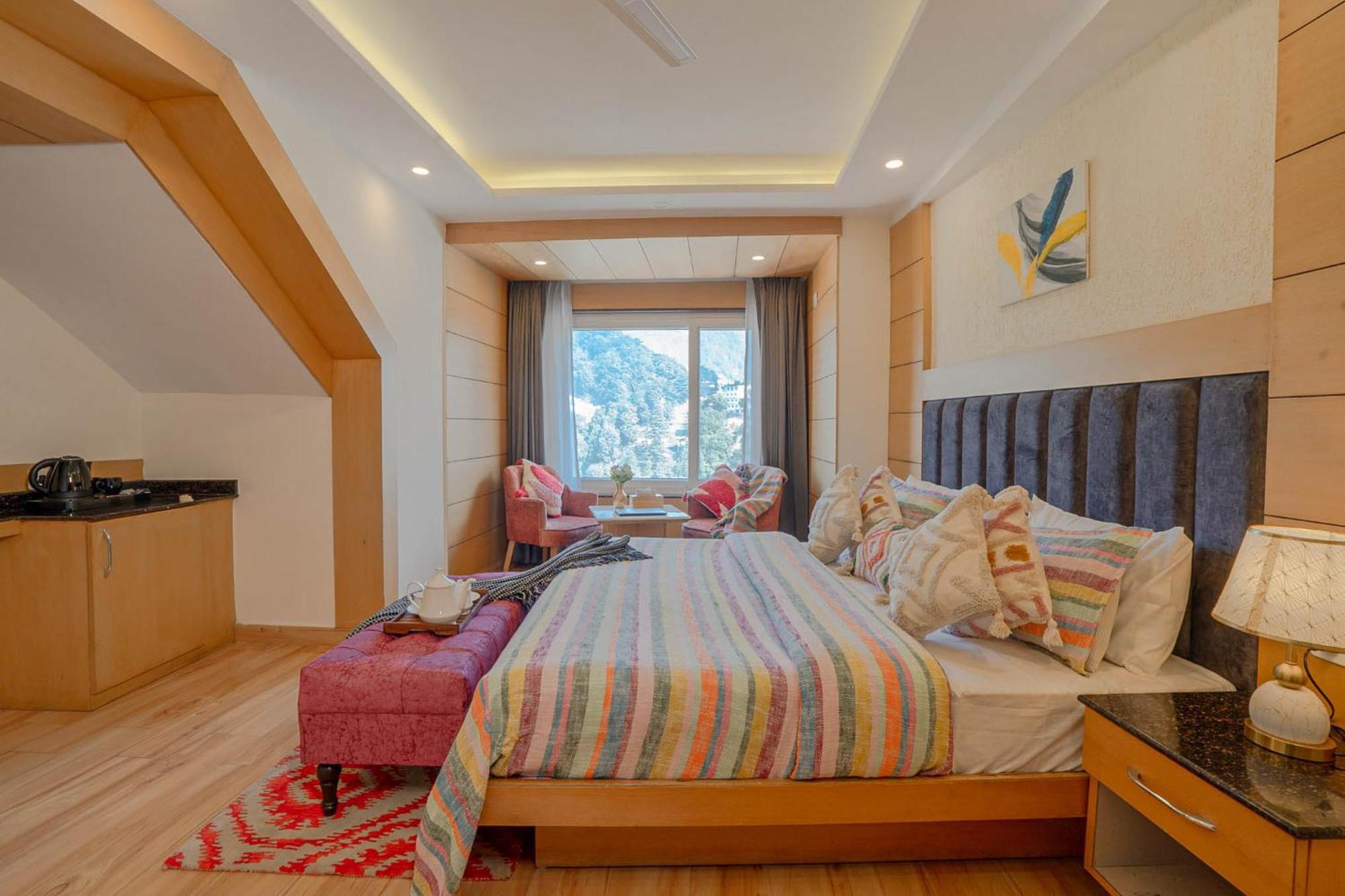 Perfectstayz Premium At Mall Road Mussoorie Exterior photo