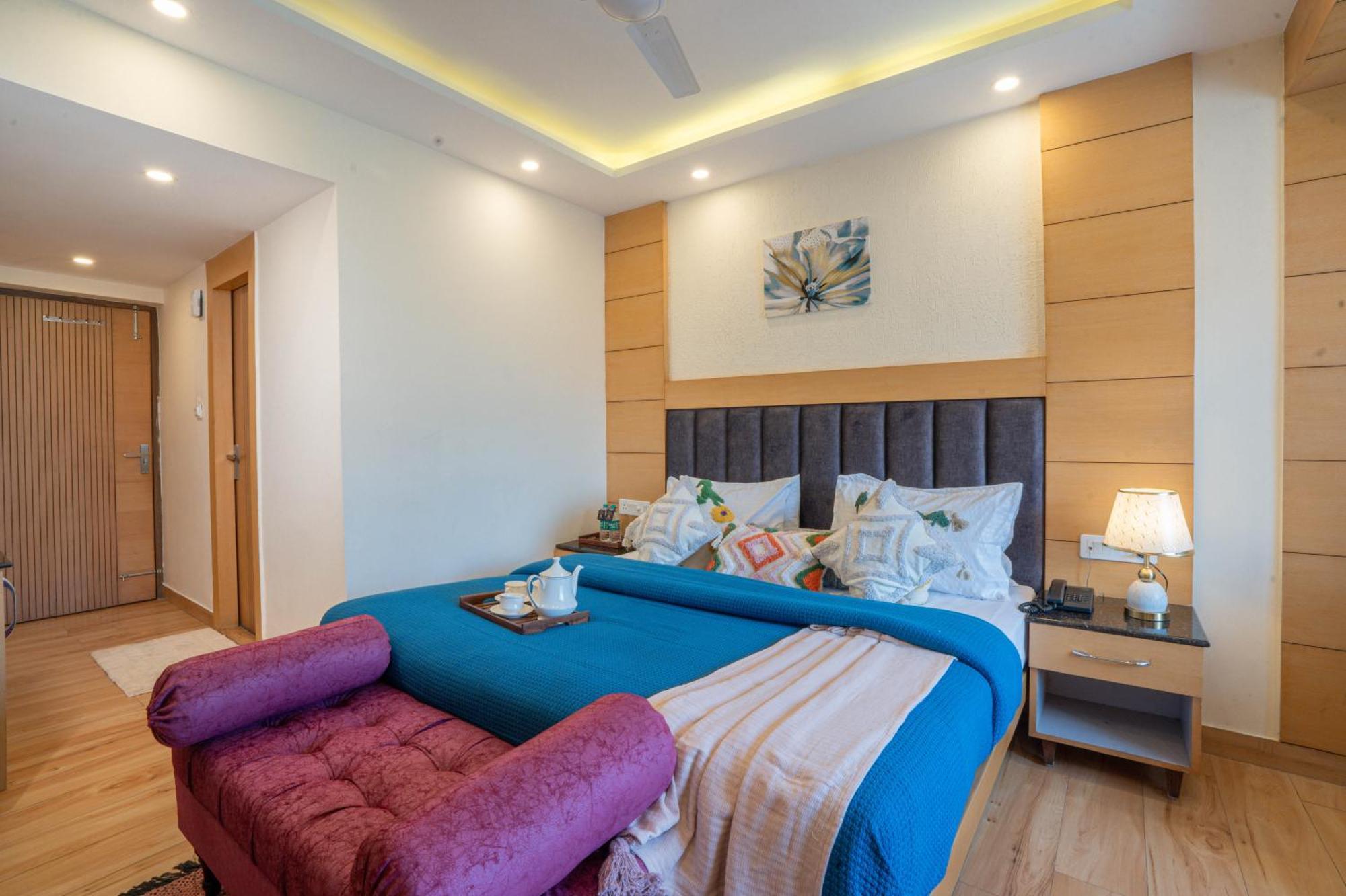 Perfectstayz Premium At Mall Road Mussoorie Exterior photo