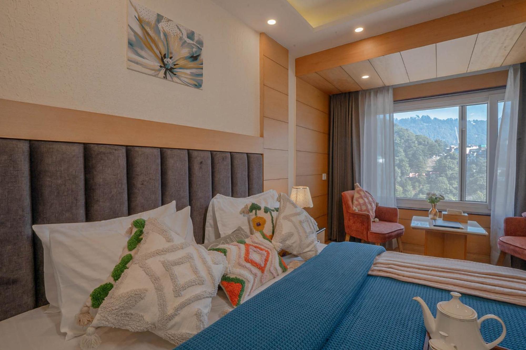 Perfectstayz Premium At Mall Road Mussoorie Exterior photo