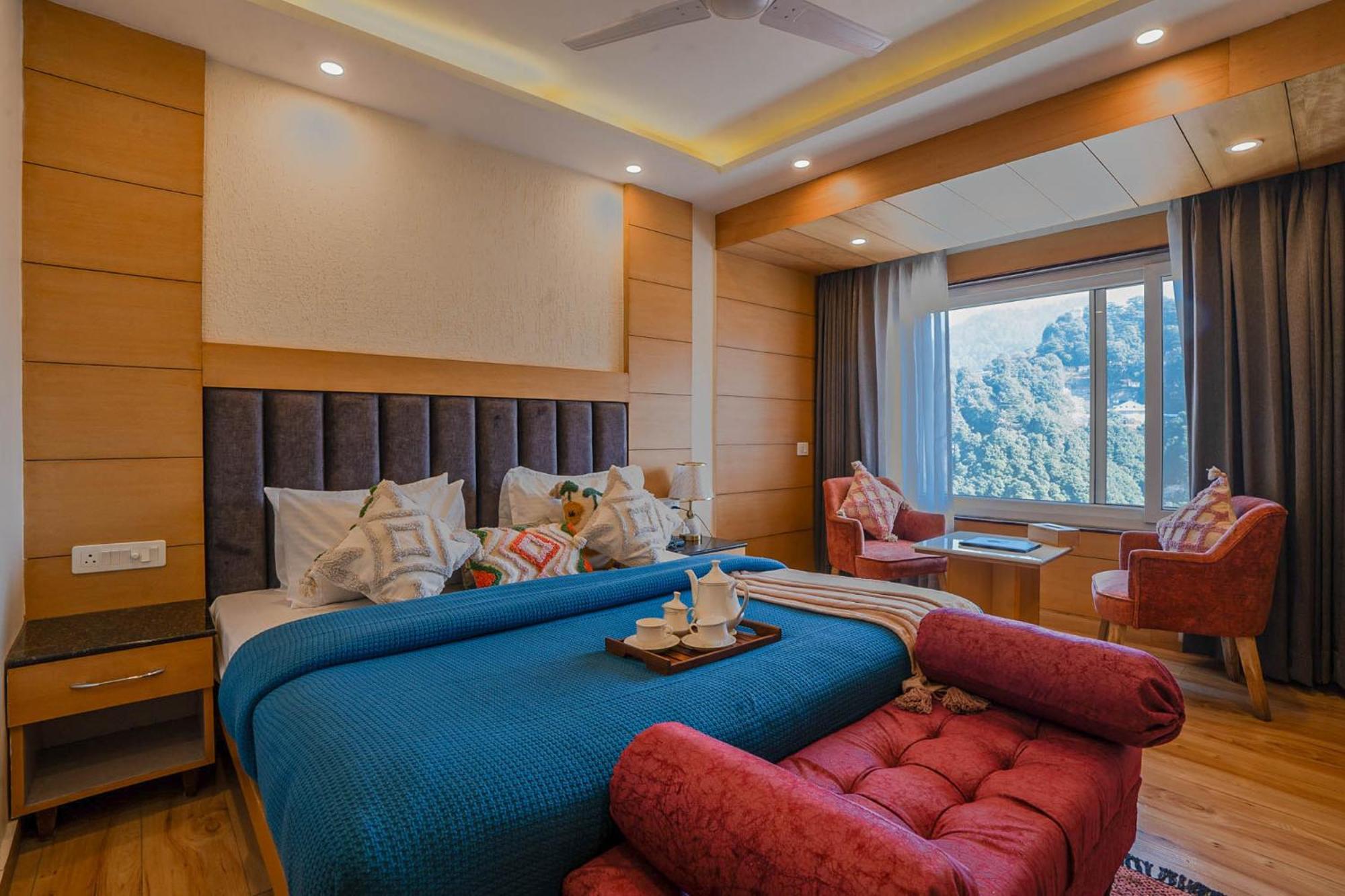 Perfectstayz Premium At Mall Road Mussoorie Exterior photo